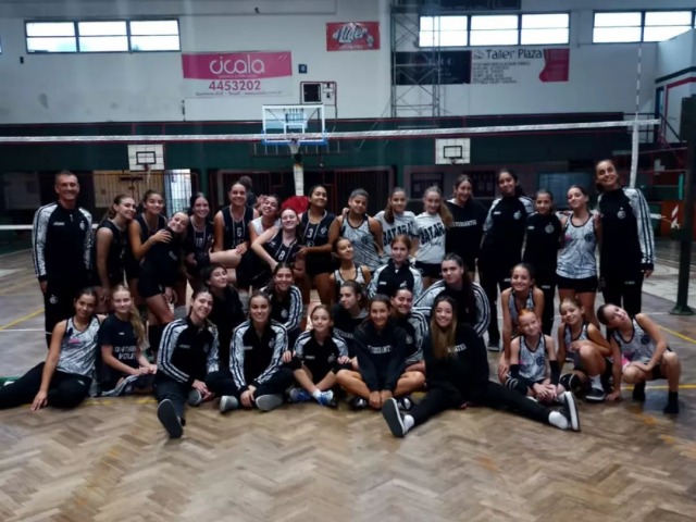 Vley: arranc la Liga Zonal de Menores
